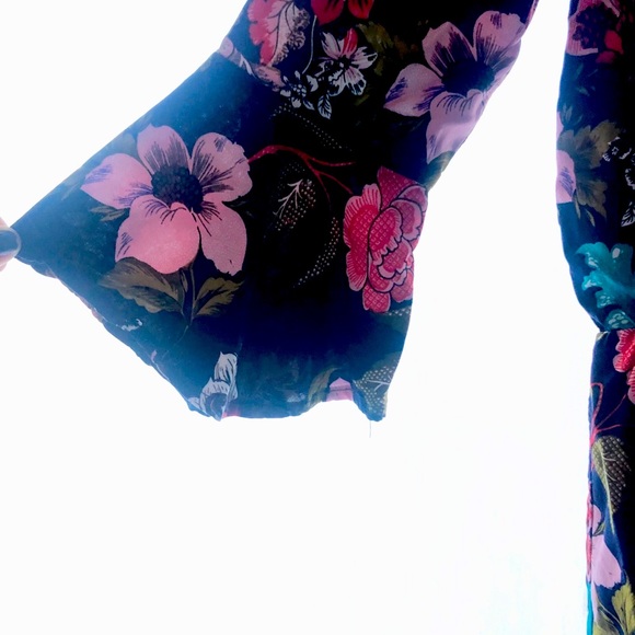 Floral romper - Picture 5 of 8